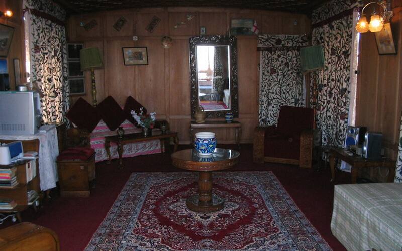 Floating Heaven Houseboat, Srinagar 5